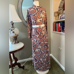 Cotton blend long sleeve long dress. Paisley print. Very comfy.